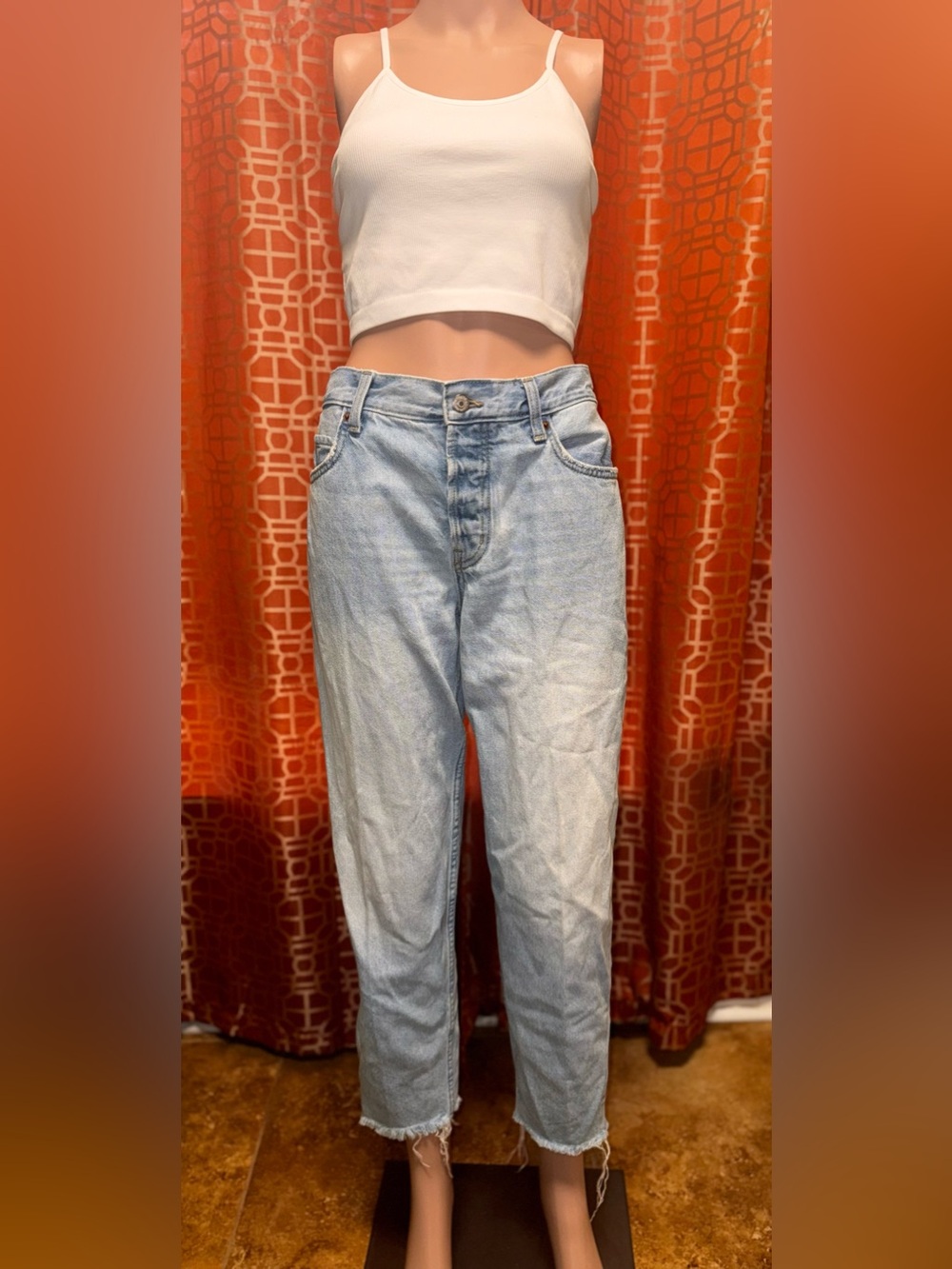 Old Navy High Rise Slouchy Taper Jeans Size 10